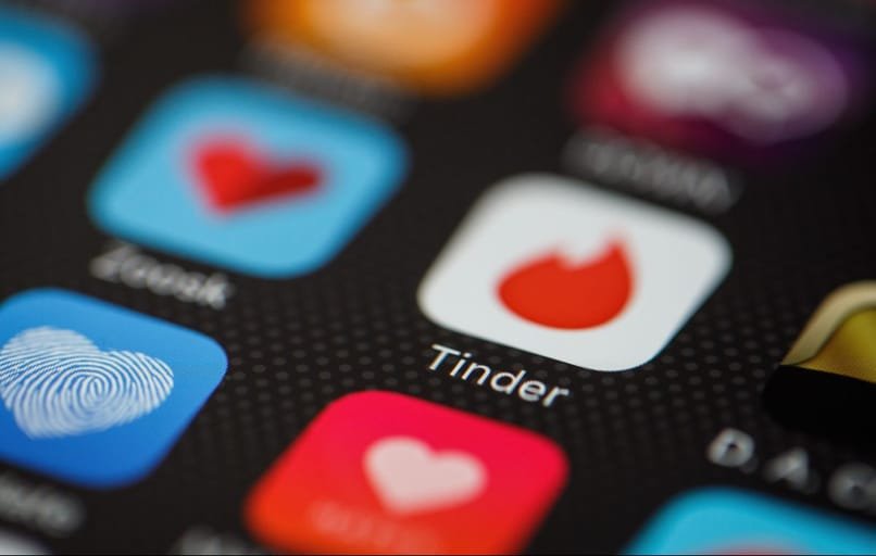 Comment modifier mon âge sur Tinder - Guide pour changer les informations de votre profil